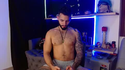 Snapshot of morgann_jones chatting on 11, 3, 2025 morgan online show from 11, 3, 2025