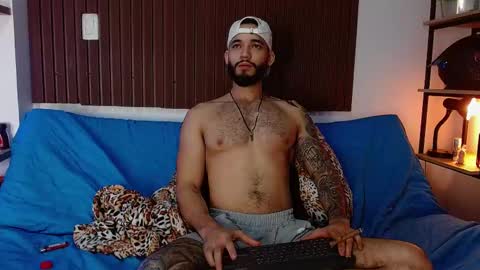 Snapshot of morgann_jones chatting on 12, 3, 2025 morgan online show from 12, 3, 2025