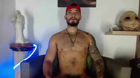 Snapshot of morgann_jones chatting on 10, 10, 2025 morgan online show from 10, 10, 2025