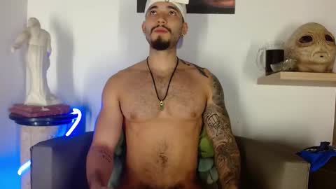 Snapshot of morgann_jones chatting on 23, 10, 2025 morgan online show from 23, 10, 2025