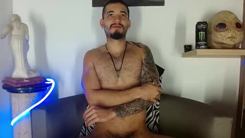 Snapshot of morgann_jones chatting on 18, 11, 2025 morgan online show from 18, 11, 2025