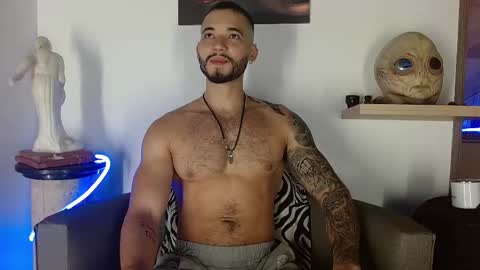 Snapshot of morgann_jones chatting on 3, 12, 2025 morgan online show from 3, 12, 2025