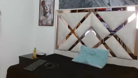 Morticia online show from 10, 2, 2026