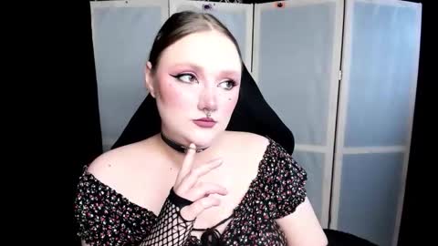 Snapshot of motorkate chatting on 8, 11, 2025 motorkate online show from 8, 11, 2025