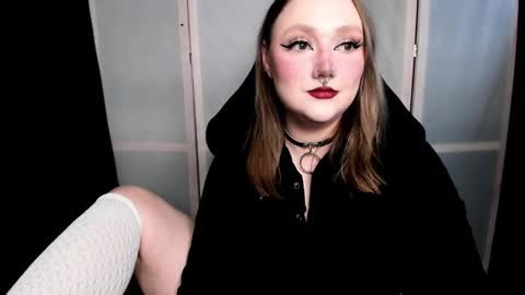 Snapshot of motorkate chatting on 13, 11, 2025 motorkate online show from 13, 11, 2025