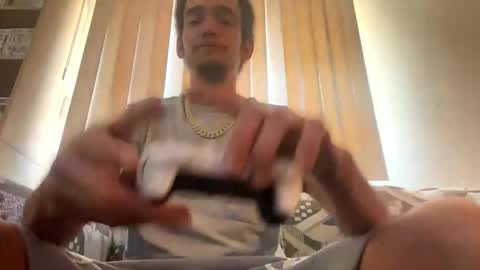 Snapshot of mouli23r chatting on 1, 2, 2026 mouli23r online show from 1, 2, 2026