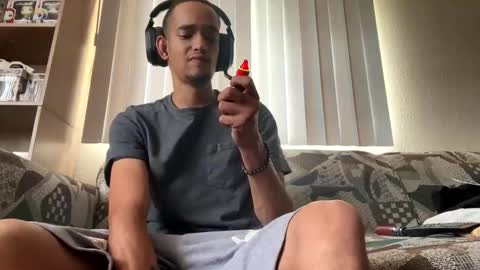 Snapshot of mouli23r chatting on 1, 4, 2026 mouli23r online show from 1, 4, 2026