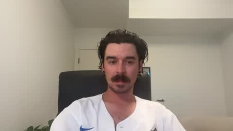 moustachematt online show from 16, 7, 2026