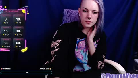 Snapshot of moxynverve chatting on 16, 11, 2025 Moxy online show from 16, 11, 2025