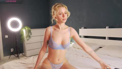 Snapshot of mozaly chatting on 13, 9, 2025 Elizabeth online show from 13, 9, 2025