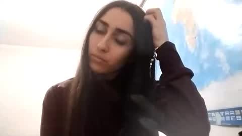 Snapshot of mozellesoomaroo chatting on 24, 11, 2025 Karla online show from 24, 11, 2025