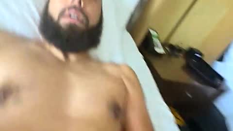 Mr8 online show from 14, 11, 2025