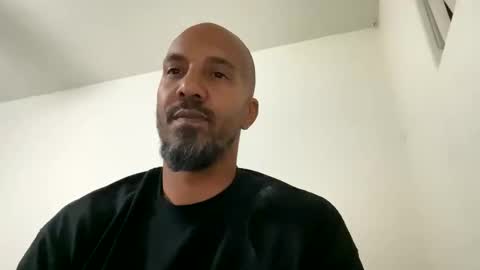 Snapshot of mr___good chatting on 24, 2, 2025 Mr. Good and Ms. Plenty online show from 24, 2, 2025