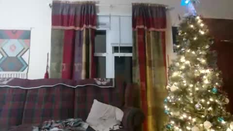 Snapshot of mr_happy12 chatting on 21, 12, 2024 mr_happy12 online show from 21, 12, 2024