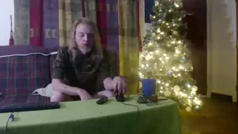 Snapshot of mr_happy12 chatting on 26, 12, 2024 mr_happy12 online show from 26, 12, 2024