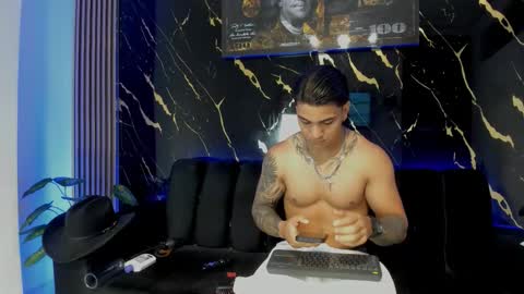 mr_maximo online show from 2, 2, 2026
