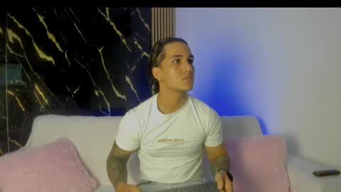 Snapshot of mr_maximo chatting on 20, 4, 2026 mr_maximo online show from 20, 4, 2026