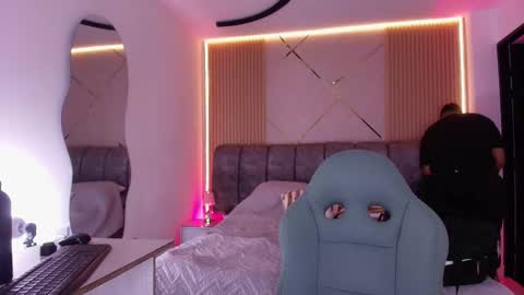 MIKEE online show from 26, 3, 2026