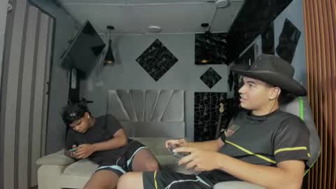 Snapshot of mr_mois chatting on 10, 7, 2026 mr_mois online show from 10, 7, 2026