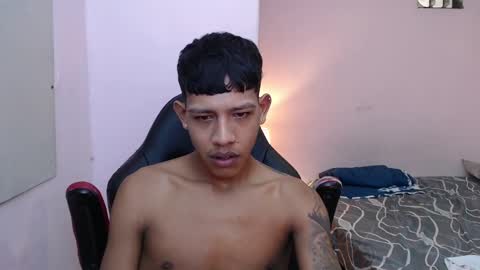 mr_stiven_ online show from 4, 1, 2025