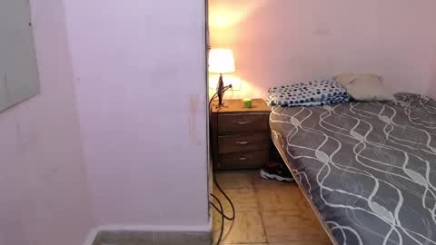 mr_stiven_ online show from 1, 2, 2025