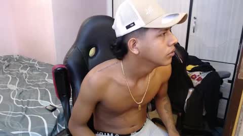 mr_stiven_ online show from 2, 2, 2025