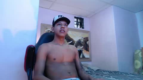 mr_stiven_ online show from 17, 2, 2025