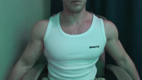 Snapshot of mrbiceps_23 chatting on 14, 2, 2025 Mrbiceps23 online show from 14, 2, 2025