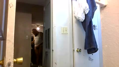 Snapshot of mrbiggs1077777 chatting on 4, 11, 2025 mrbiggs1077777 online show from 4, 11, 2025