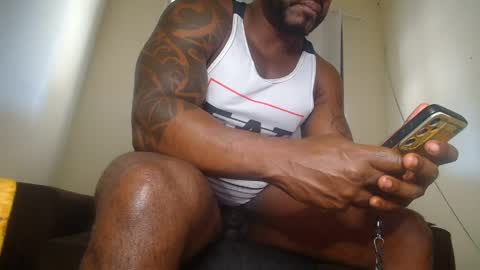 Snapshot of mrbrown_strong chatting on 8, 6, 2026 mr brown online show from 8, 6, 2026