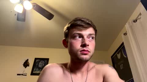 Snapshot of mrcoolguy68 chatting on 26, 10, 2025 mrcoolguy68 online show from 26, 10, 2025