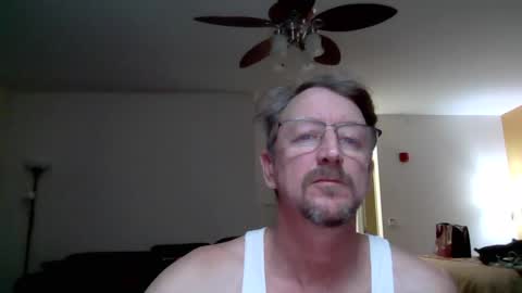 Snapshot of mrcumstain chatting on 25, 2, 2025 mrcumstain online show from 25, 2, 2025
