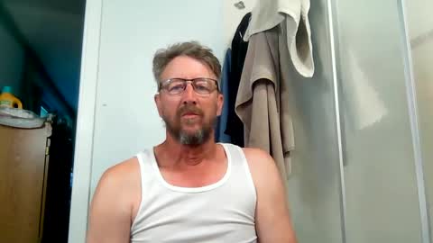 Snapshot of mrcumstain chatting on 1, 10, 2025 mrcumstain online show from 1, 10, 2025