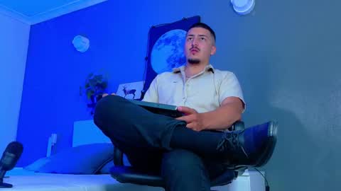 Mr Fox online show from 15, 12, 2025