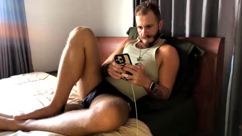 Max online show from 13, 10, 2025