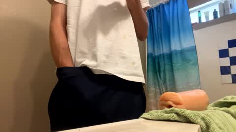 Snapshot of mrmeltyourheart chatting on 5, 10, 2025 James online show from 5, 10, 2025