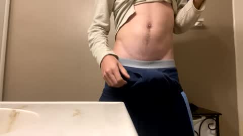 Snapshot of mrmeltyourheart chatting on 8, 10, 2025 James online show from 8, 10, 2025