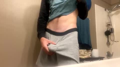 Snapshot of mrmeltyourheart chatting on 20, 10, 2025 James online show from 20, 10, 2025