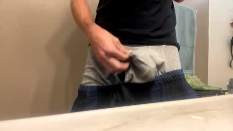 Snapshot of mrmeltyourheart chatting on 11, 11, 2025 James online show from 11, 11, 2025