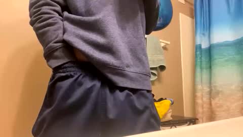 Snapshot of mrmeltyourheart chatting on 18, 12, 2025 James online show from 18, 12, 2025