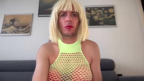 Snapshot of mrmooser42 chatting on 20, 1, 2025 TaleOfLaura online show from 20, 1, 2025