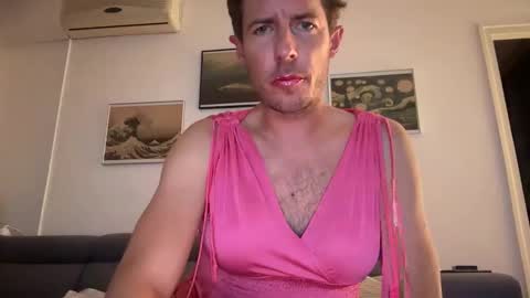 Snapshot of mrmooser42 chatting on 15, 9, 2025 TaleOfLaura online show from 15, 9, 2025