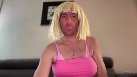 Snapshot of mrmooser42 chatting on 14, 2, 2026 TaleOfLaura online show from 14, 2, 2026