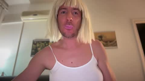 Snapshot of mrmooser42 chatting on 17, 2, 2026 TaleOfLaura online show from 17, 2, 2026