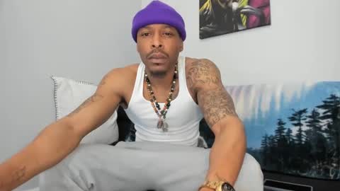 mromg007 online show from 12, 3, 2025