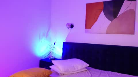 Snapshot of mrsprude chatting on 20, 2, 2025 Molly online show from 20, 2, 2025