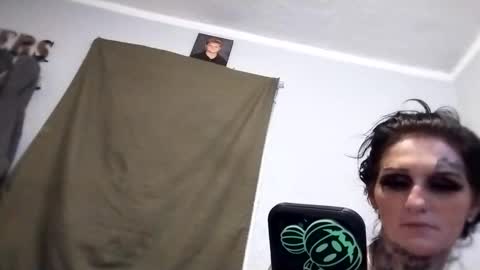 mrssavage97 online show from 5, 10, 2025