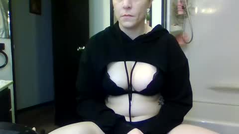 Mrstxoxo4594 online show from 24, 9, 2025