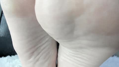 Goddess. Miss. Lady.  Queen. Madam Milady online show from 14, 1, 2025