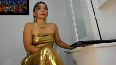 Snapshot of ms_lunarose chatting on 14, 6, 2026 ms_lunarose online show from 14, 6, 2026